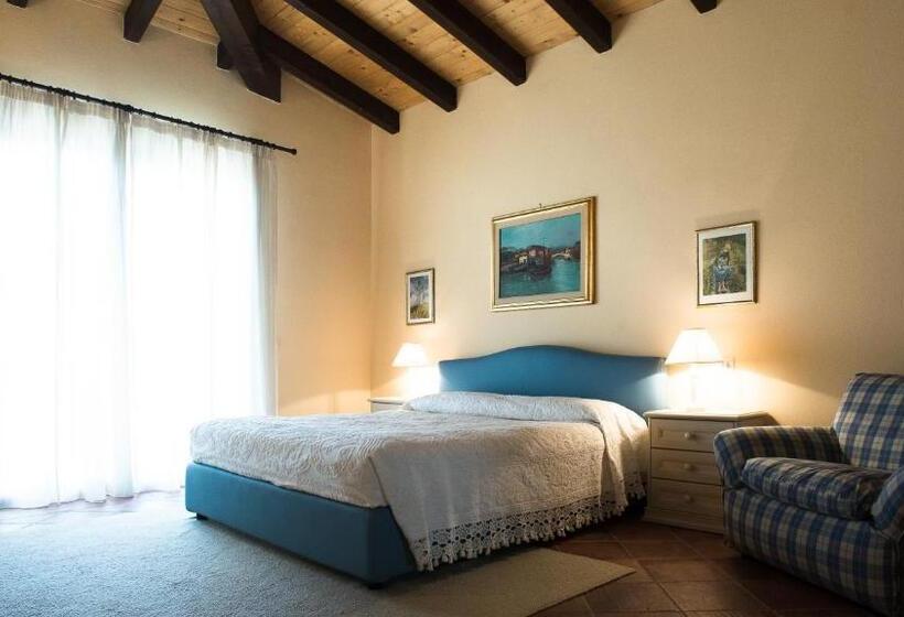 مبيت وإفطار Le Tre Civette   Residenza Di Campagna