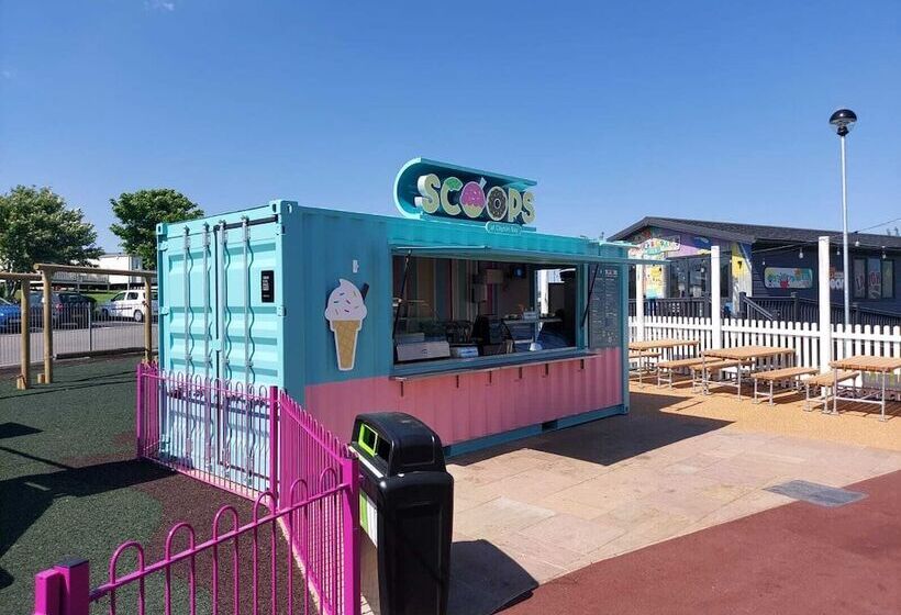 Cayton Pines Lodge At Cayton Bay Holiday Park