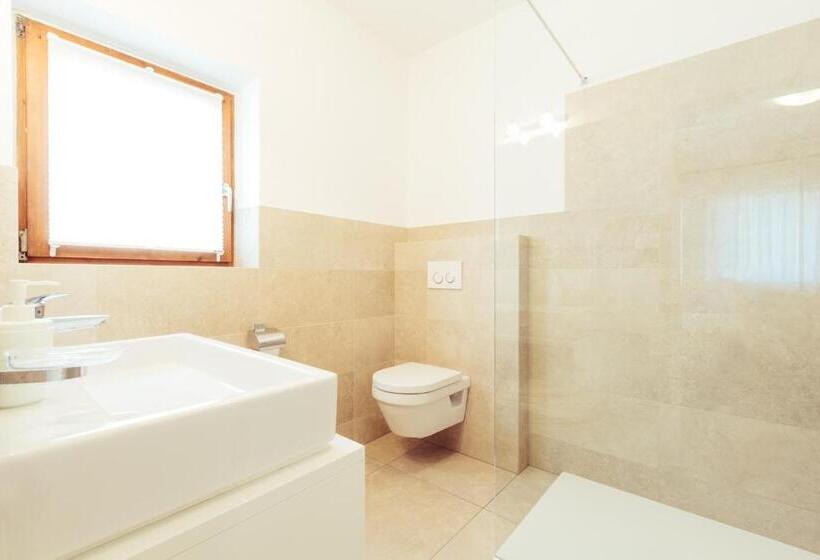 Отель Amplatz 1523   B&b And Suites