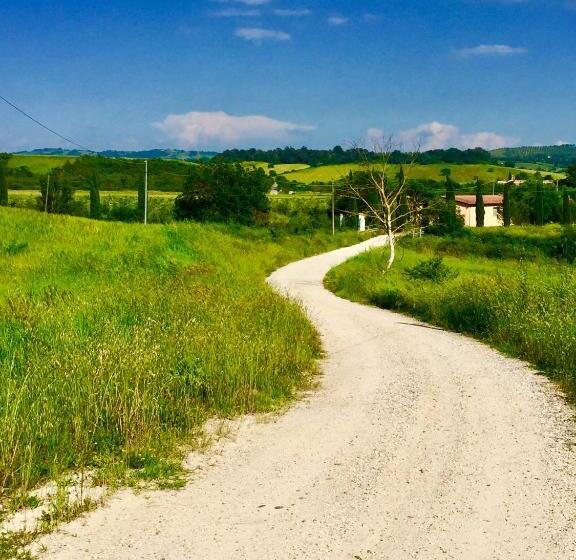 فندق Il Girasole Terzuolo