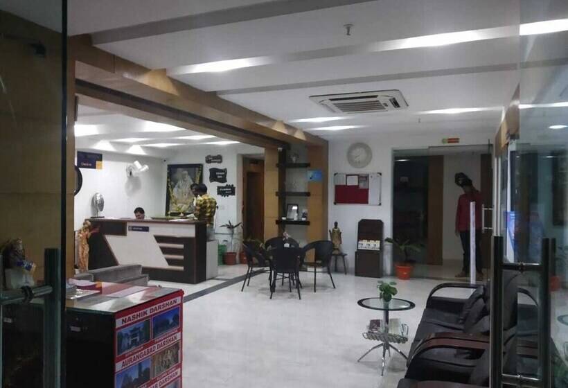 בית מלון כפרי Sai Mukut Service Apartment