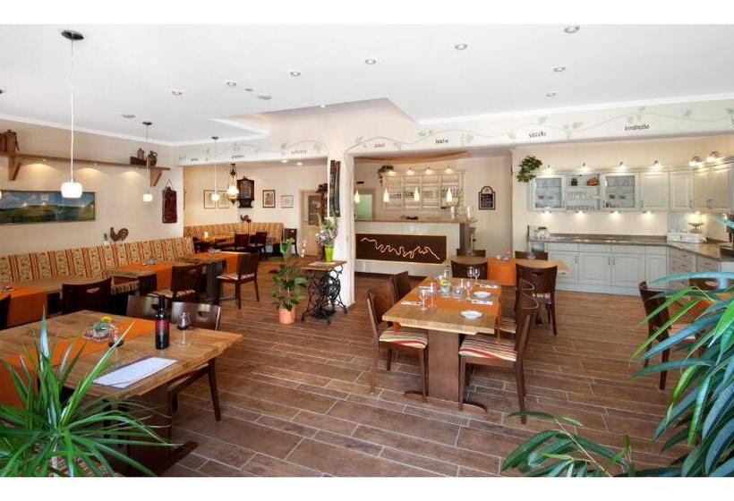 ペンション Ferienweingut Villa Hausmann