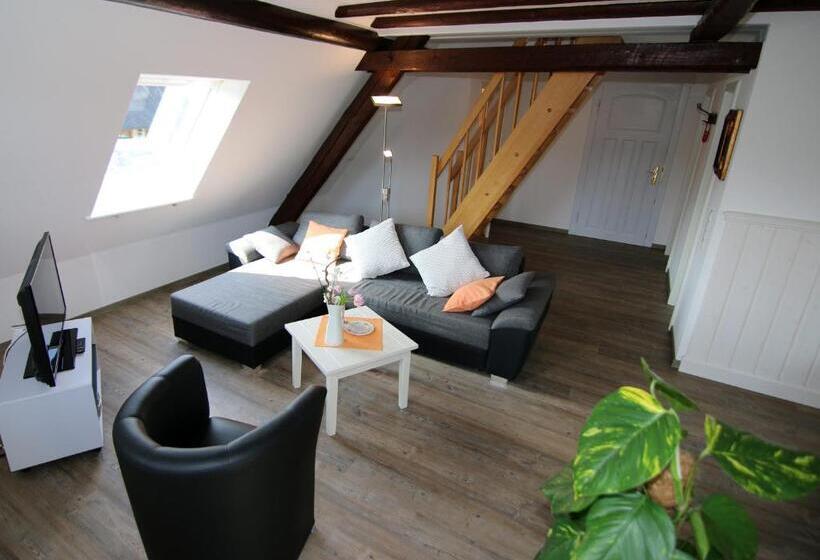 ペンション Ferienweingut Villa Hausmann
