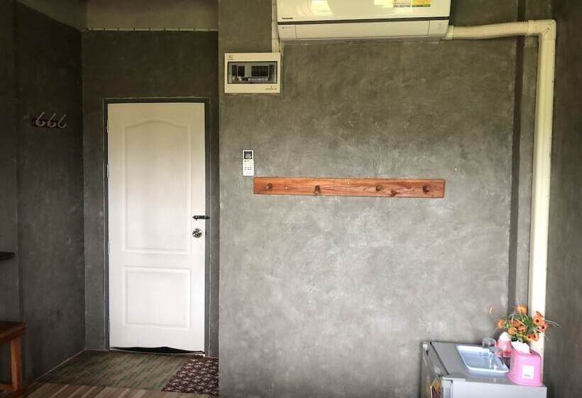 پانسیون Hinpha Homestay