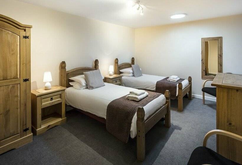 בית מלון כפרי Roydon Marina Village