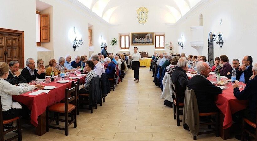 פונדק Monasterio El Olivar