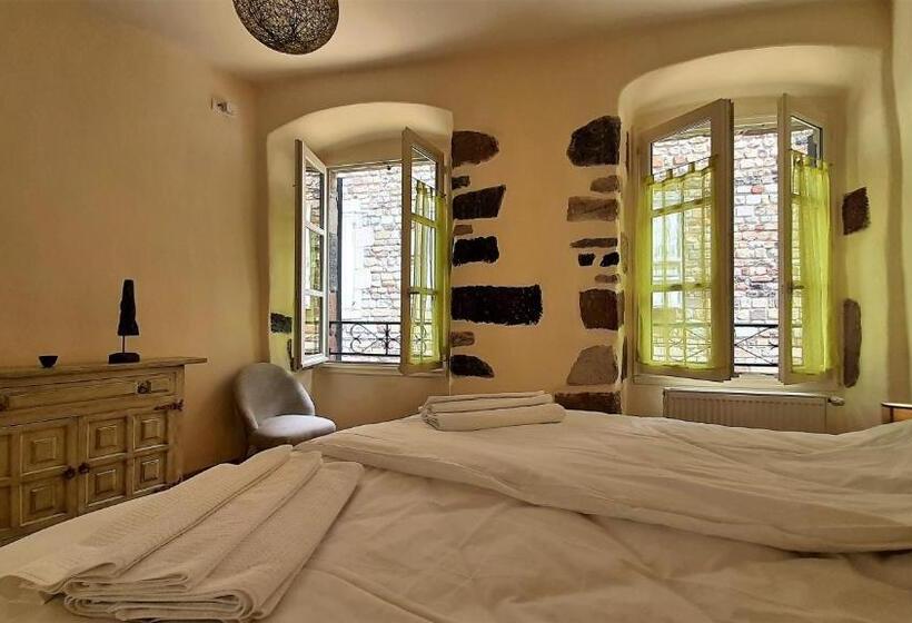 بنسيون Relais Du Noble Voyageur