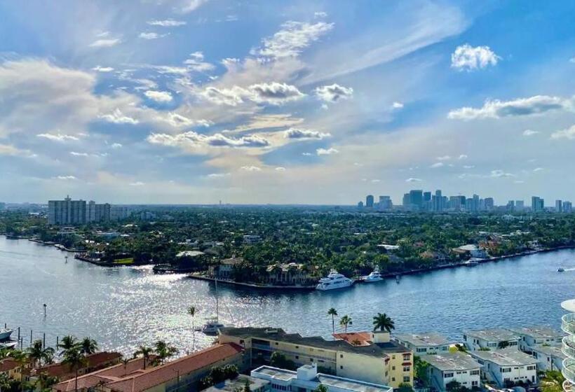 W Fort Lauderdale