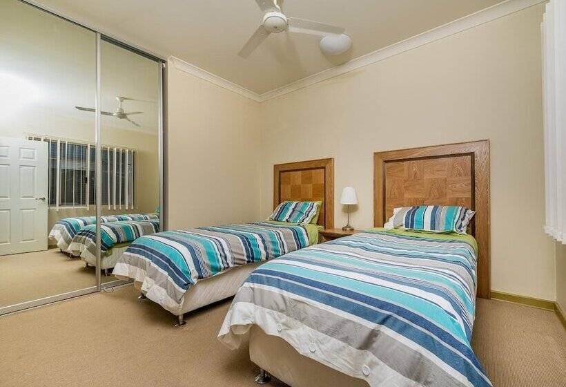 Seafront Unit 49