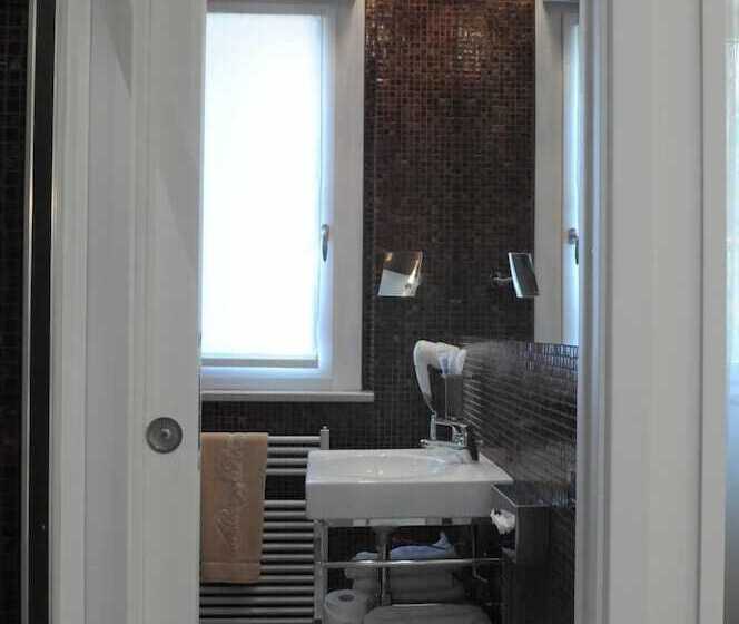 ホテル Albergo Fornaci