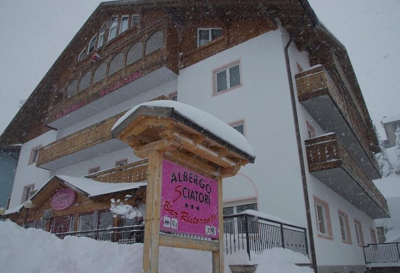 בית מלון כפרי Albergo Sciatori