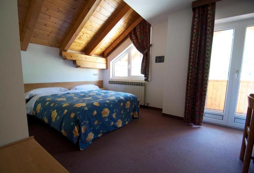 בית מלון כפרי Albergo Sciatori