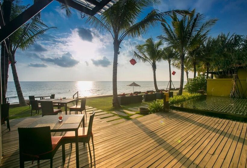 هتل Chongfah Beach Resort Khaolak   Sha Extra Plus