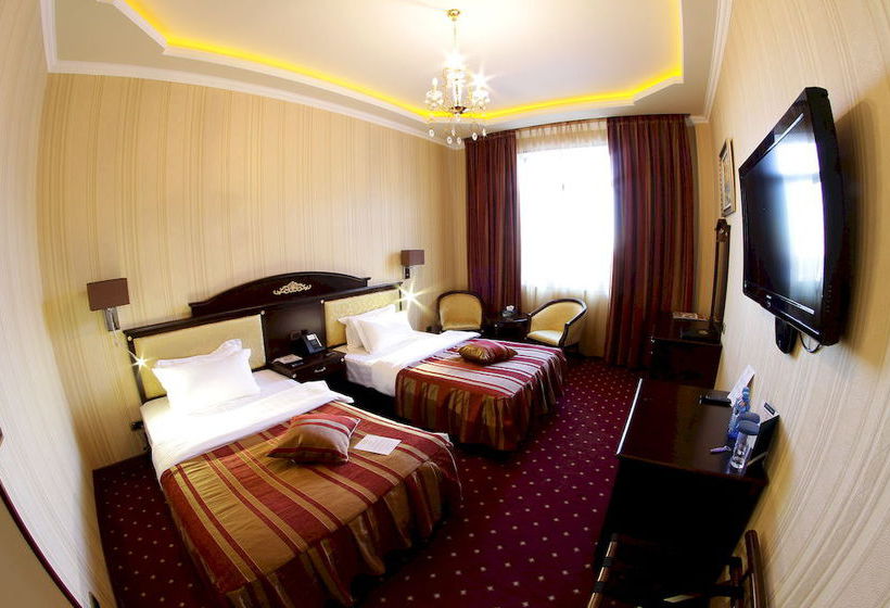 هتل Golden Palace Tsakhkadzor