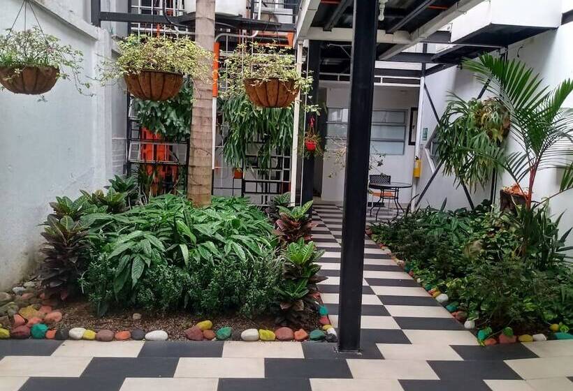 هتل Torre Del Viento Cali