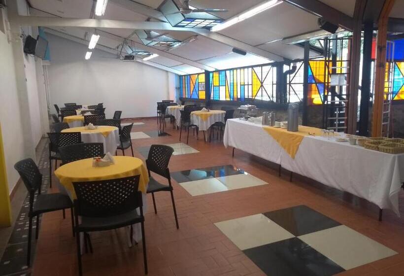 هتل Torre Del Viento Cali