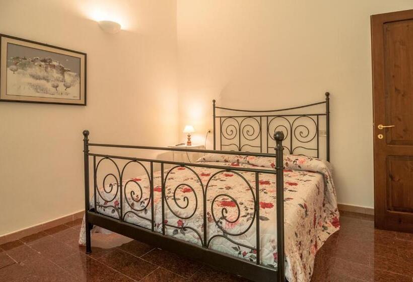 إقامة Agriturismo Oasi Torre Del Colle