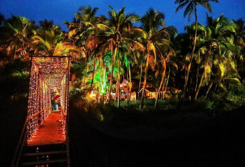 فندق Samant Beach Resort
