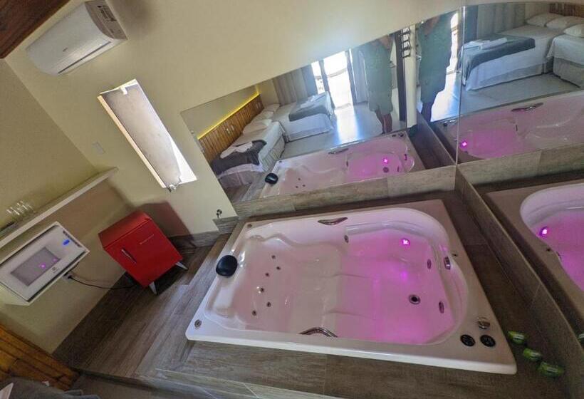 Herberge Pousada Lua Nova Charmosa   Chalés Com Hidro E Jacuzzi