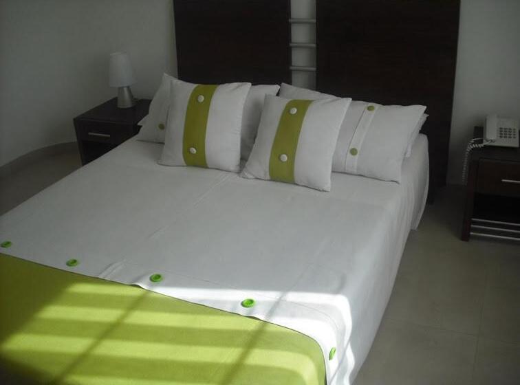 Aw Hotel Chipichape Urban