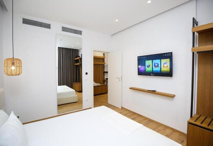 هتل Oricon Coast Luxury Resort