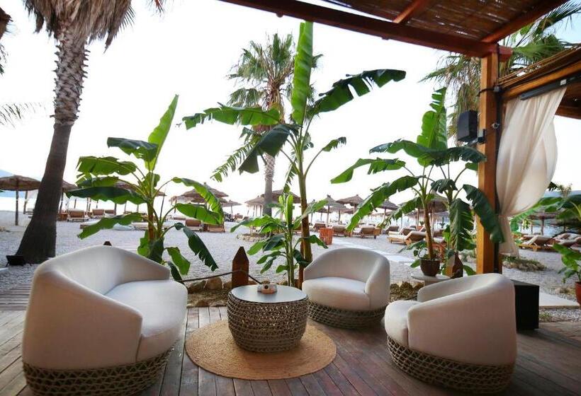 هتل Oricon Coast Luxury Resort