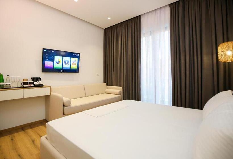 هتل Oricon Coast Luxury Resort