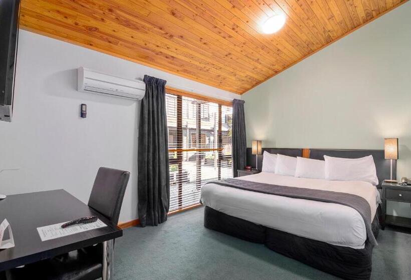 Riverside Hotel Marlborough