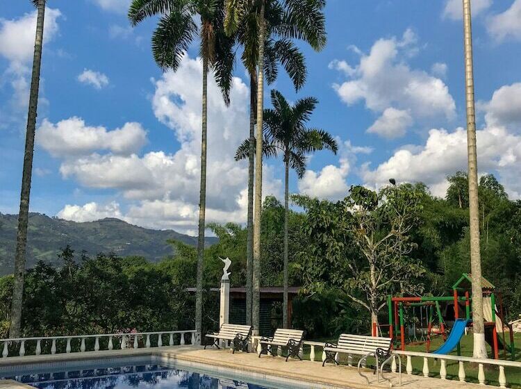 ペンション Room In Lodge   Tree House Finca La Floresta Verde