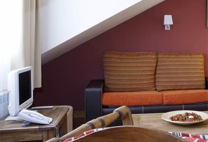 Apartamentos Turísticos Cuirgu