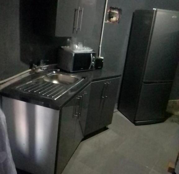 ホテル Beulah Group Bnb And Prayer Centre