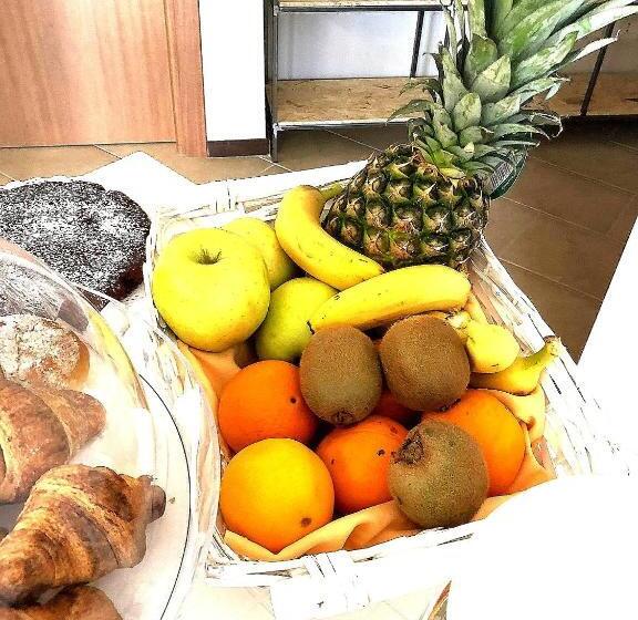 تختخواب و صبحانه Kite Hub Lo Stagnone