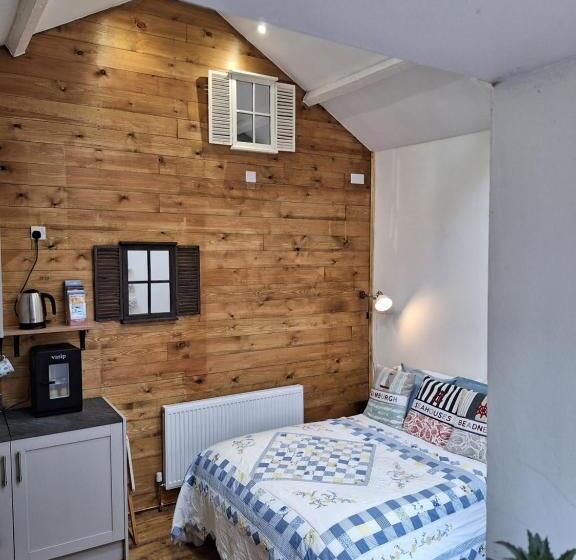 مبيت وإفطار Slate Hall