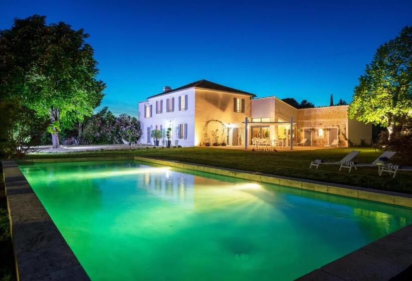 پانسیون Bastide De Damien