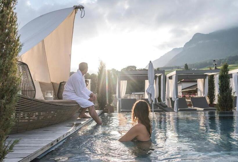 هتل Abinea Dolomiti Romantic Spa