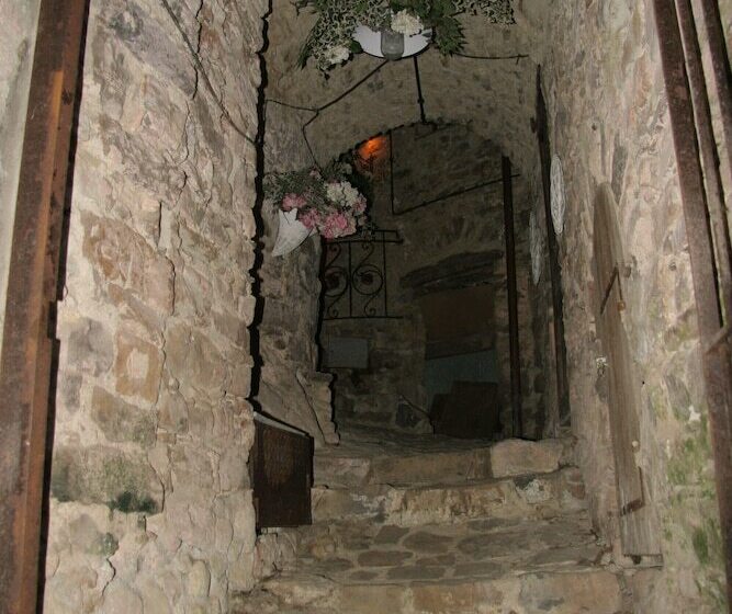 فندق Munta E Cara Albergo Diffuso