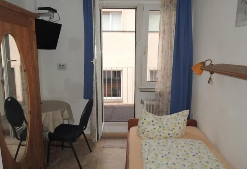 هتل Hostel Heinzelmännchen