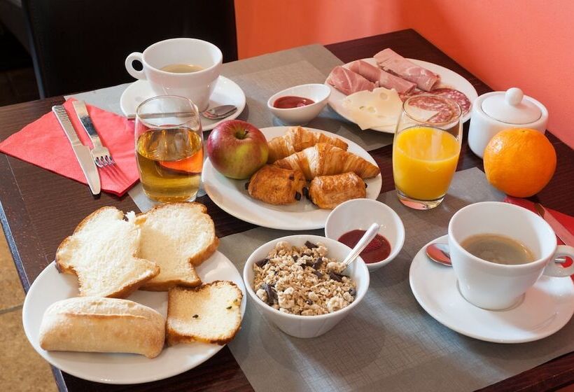 בית מלון כפרי Hôtel Restaurant Chambre Insolite Spa   Le Xii De Luynes