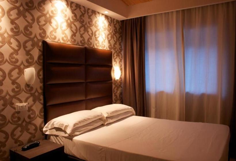 Leoni Hotel & Private Spa