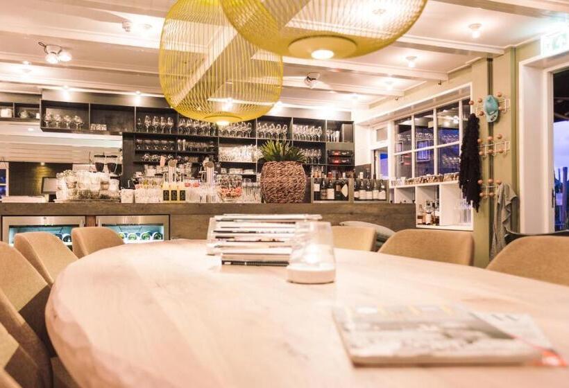 ホテル Logement Overzee