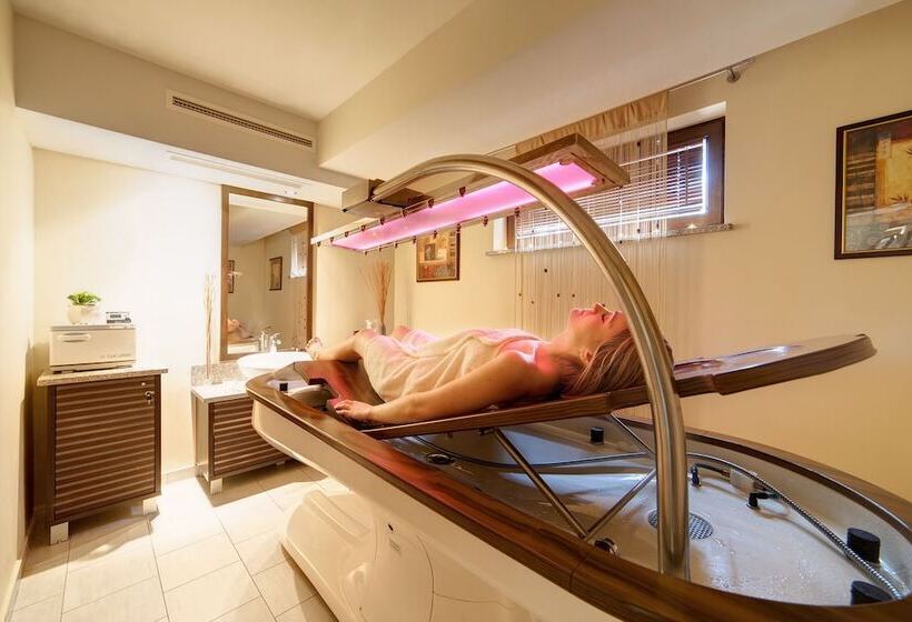 فندق Prezydent Krynica Zdrój