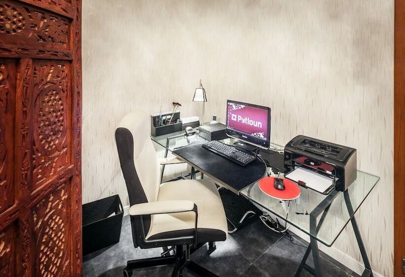 هتل Pytloun City Boutique