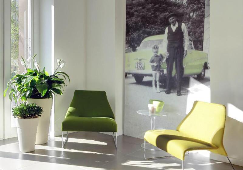 فندق Spluga Sosta &