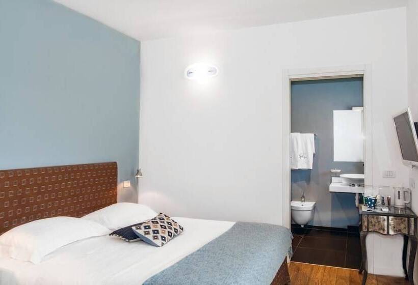 فندق Spluga Sosta &