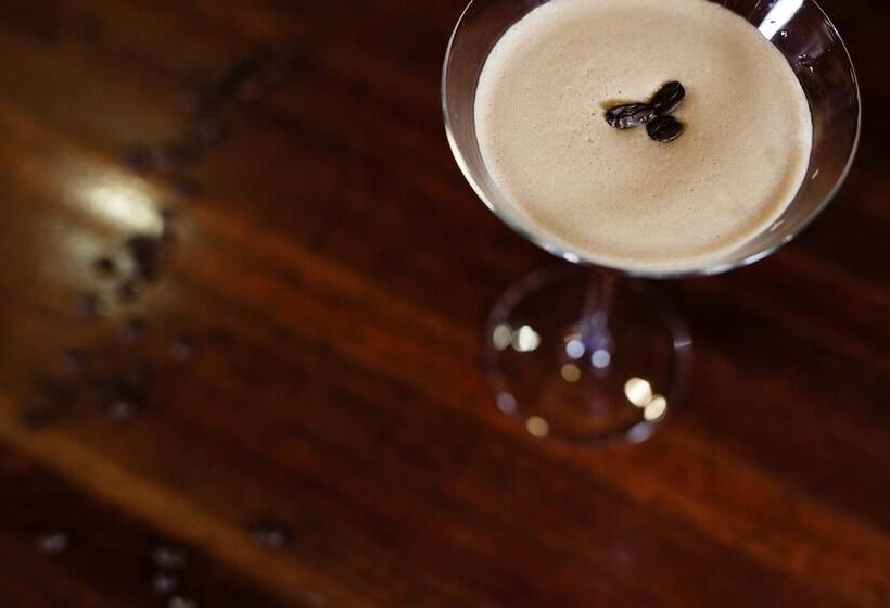 ホテル Thredbo Alpine