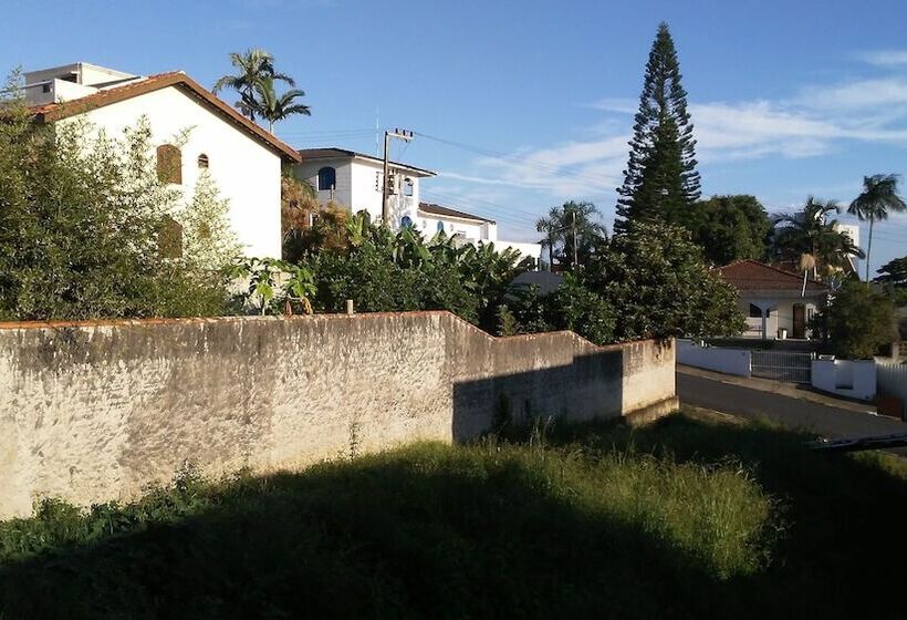 בית מלון כפרי Vila Alaide Praia