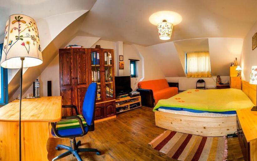 Pension Cartref