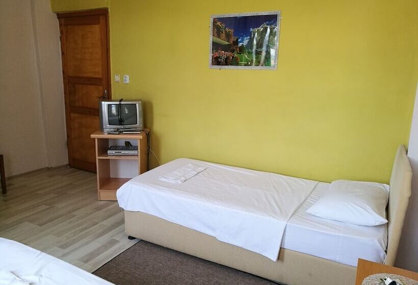 Yali Otel