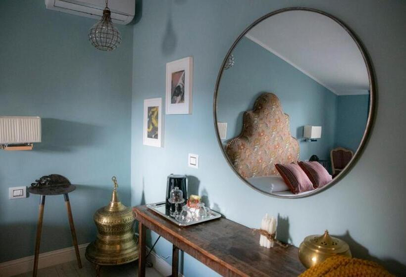 تختخواب و صبحانه Welchome Charming House