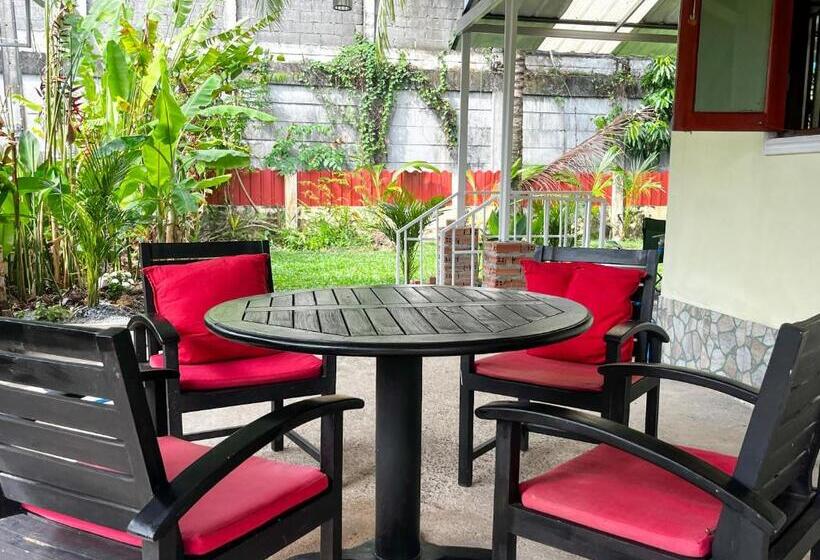 펜션 2br Maryam Villa Near Tesco & Beach